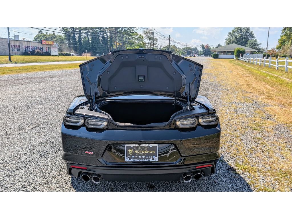 Used 2021 Chevrolet Camaro LT w/ RS Package image 11