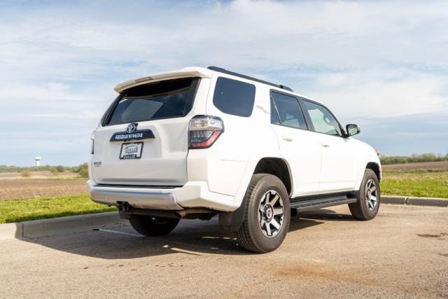 Used 2023 Toyota 4Runner TRD Off-Road Premium AWD/4WD image 6