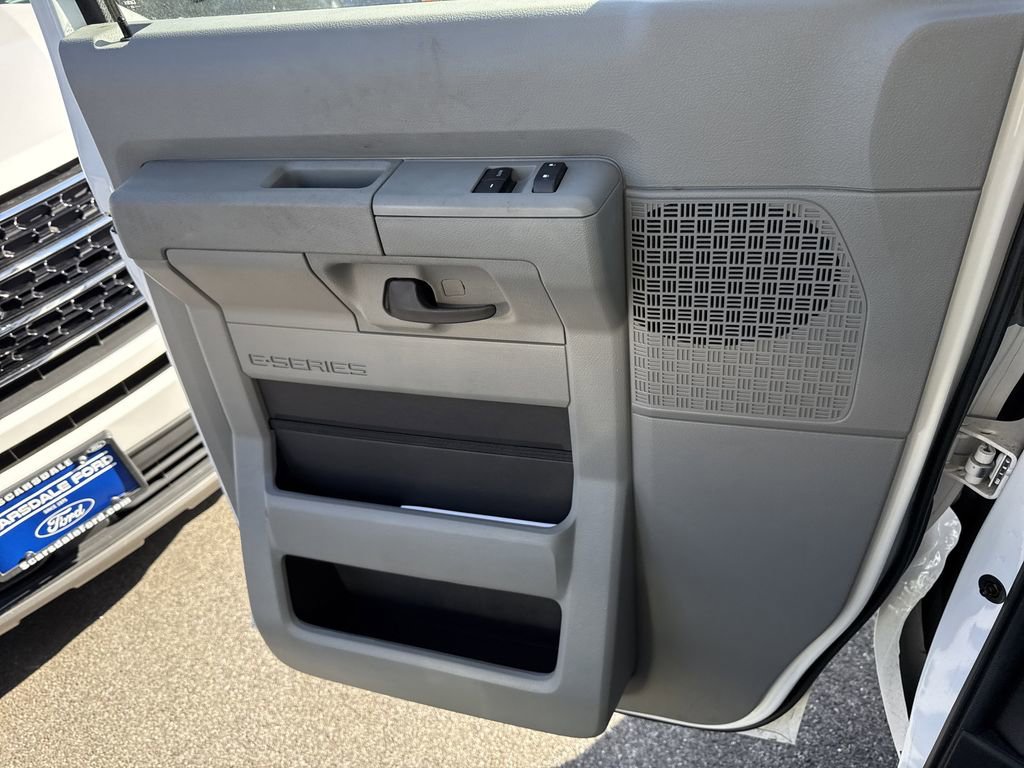 New 2024 Ford E-450 and Econoline 450 Super Duty w/ Driver's Safety Package RWD image 24
