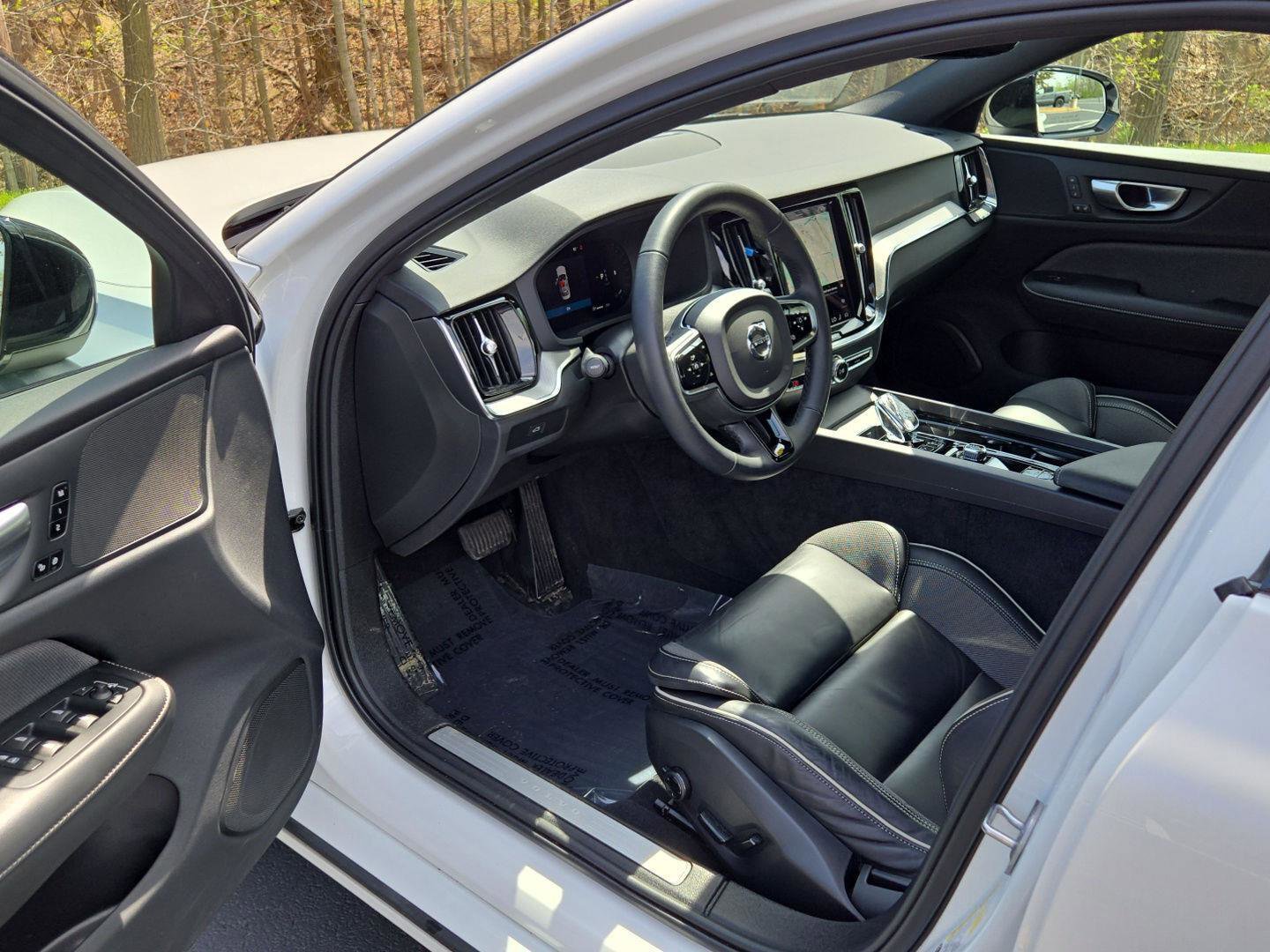 Used 2024 Volvo S60 B5 Plus w/ Protection Package Premier image 12