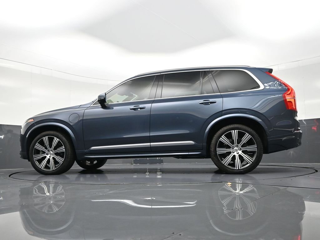 Certified 2025 Volvo XC90 T8 Core w/ Protection Package image 25