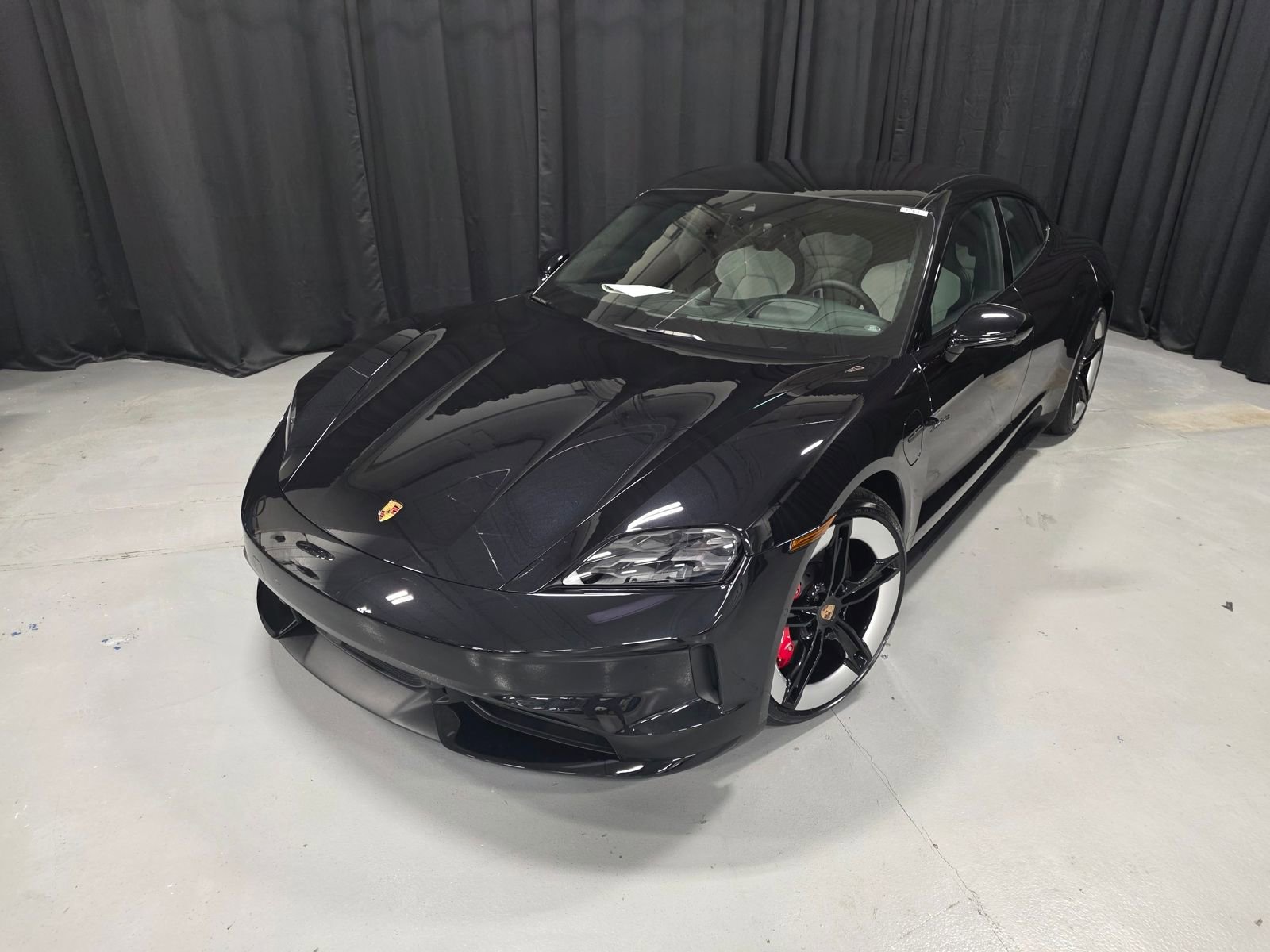 New 2026 Porsche Taycan GTS image 10