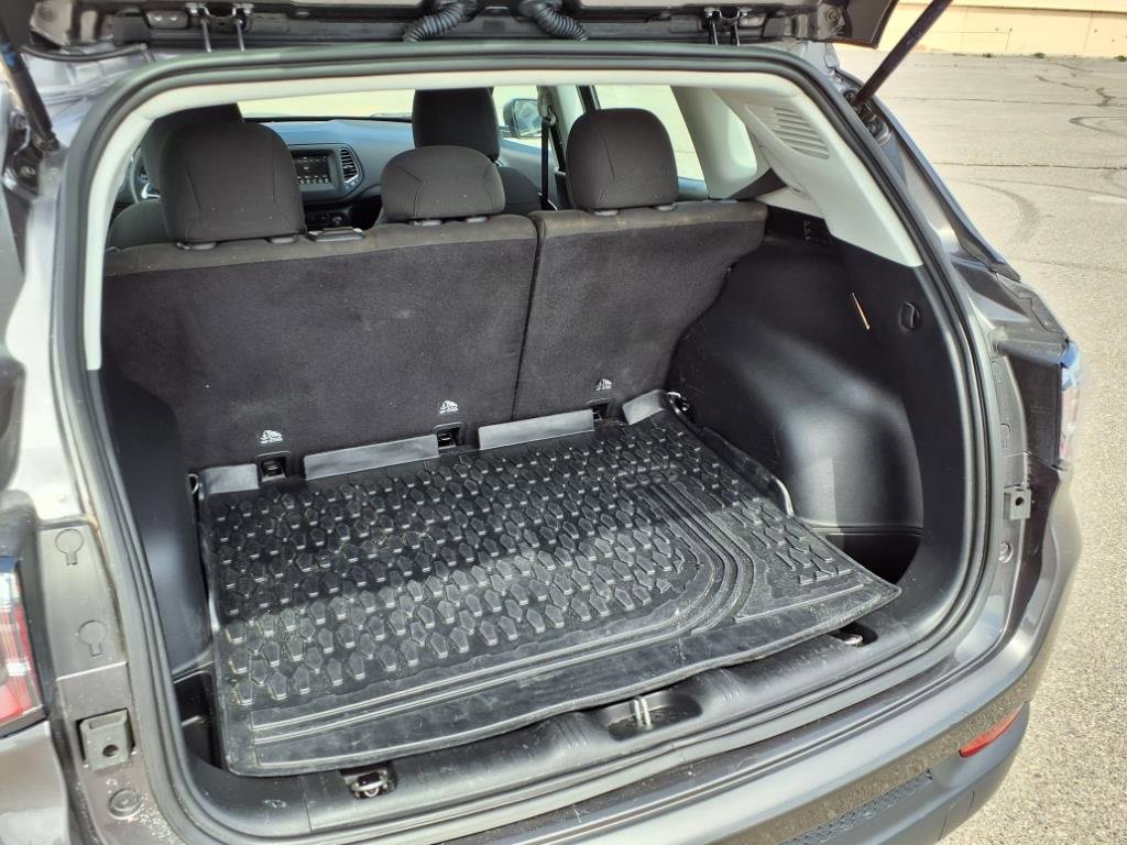 Used 2021 Jeep Compass Sport image 16
