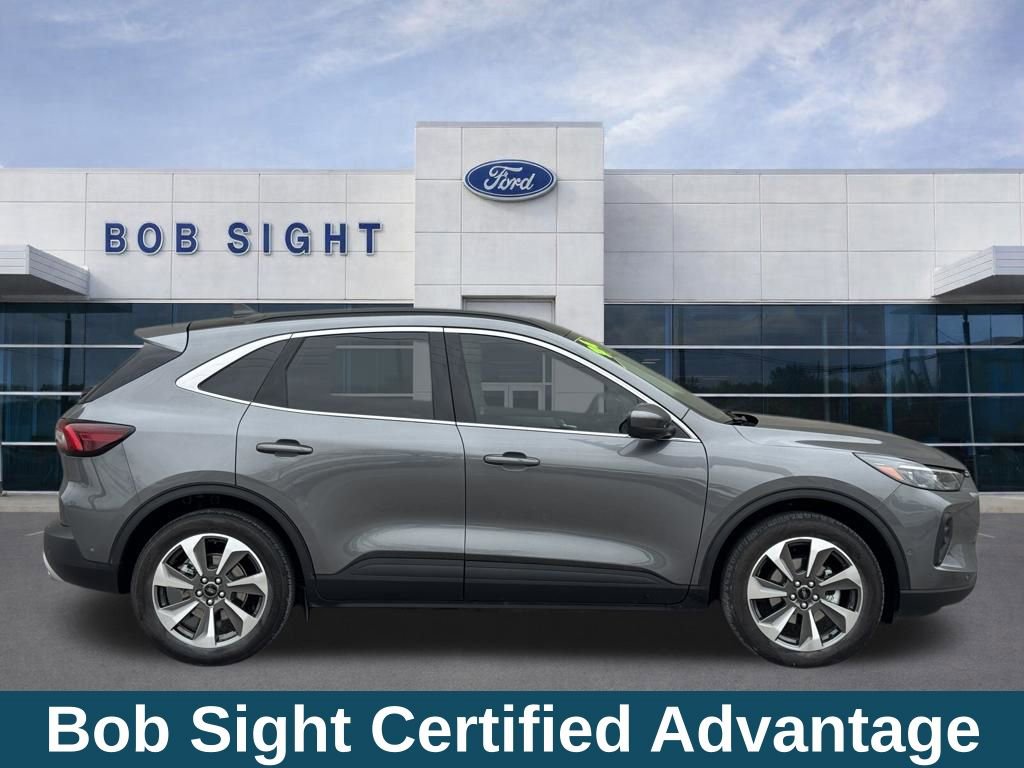 Used 2024 Ford Escape Platinum w/ Premium Technology Package AWD/4WD image 4