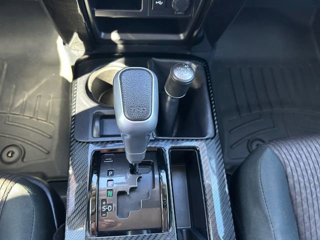 Used 2020 Toyota 4Runner TRD Off-Road AWD/4WD image 15