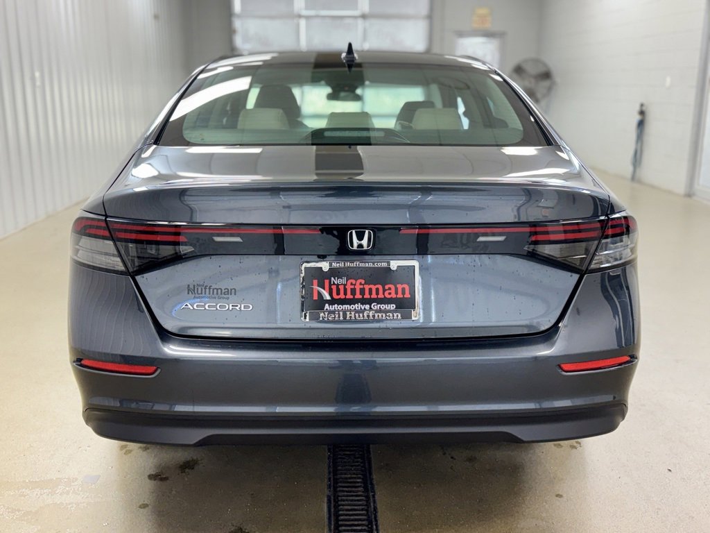 Used 2024 Honda Accord EX image 6