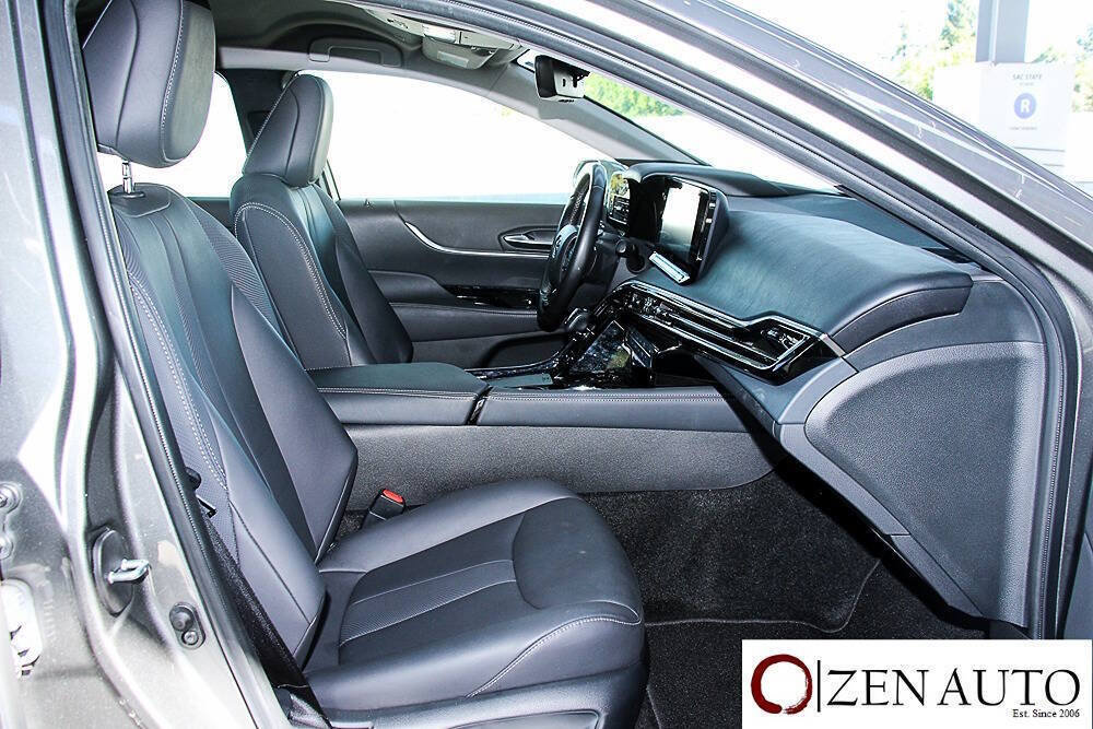 Used 2022 Toyota Mirai w/ Advanced Technology Package RWD image 26