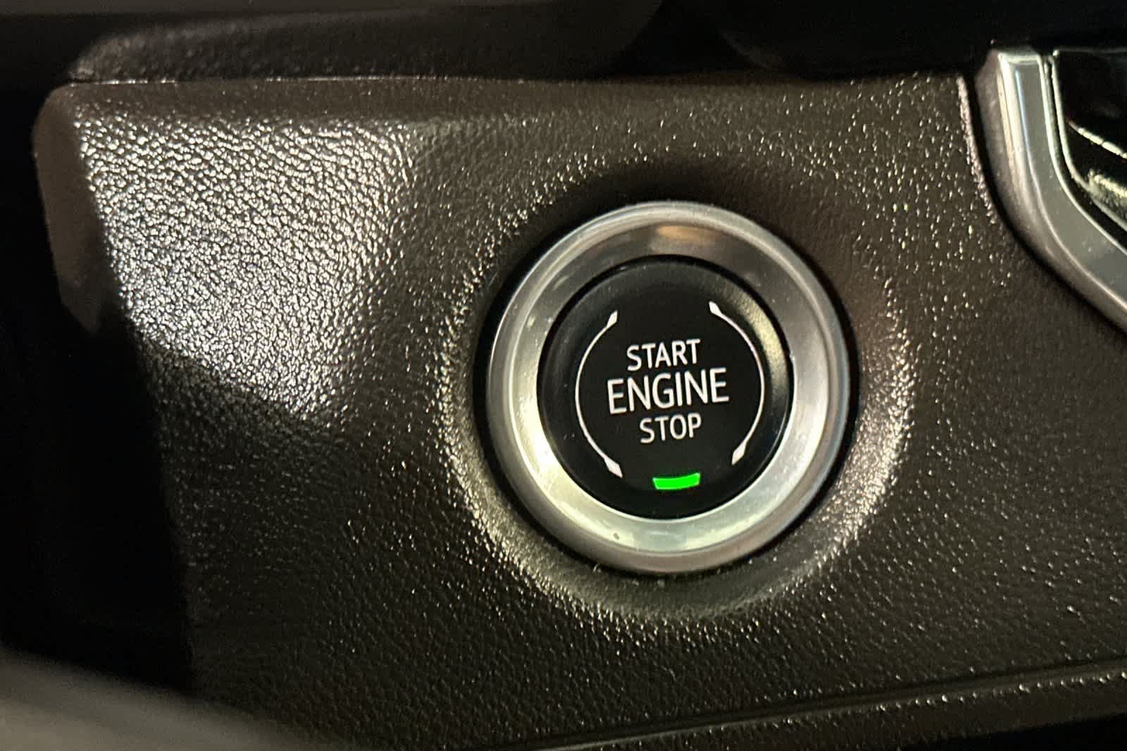 Used 2024 Chevrolet Colorado Trail Boss w/ Advanced Trailering Package AWD/4WD image 26