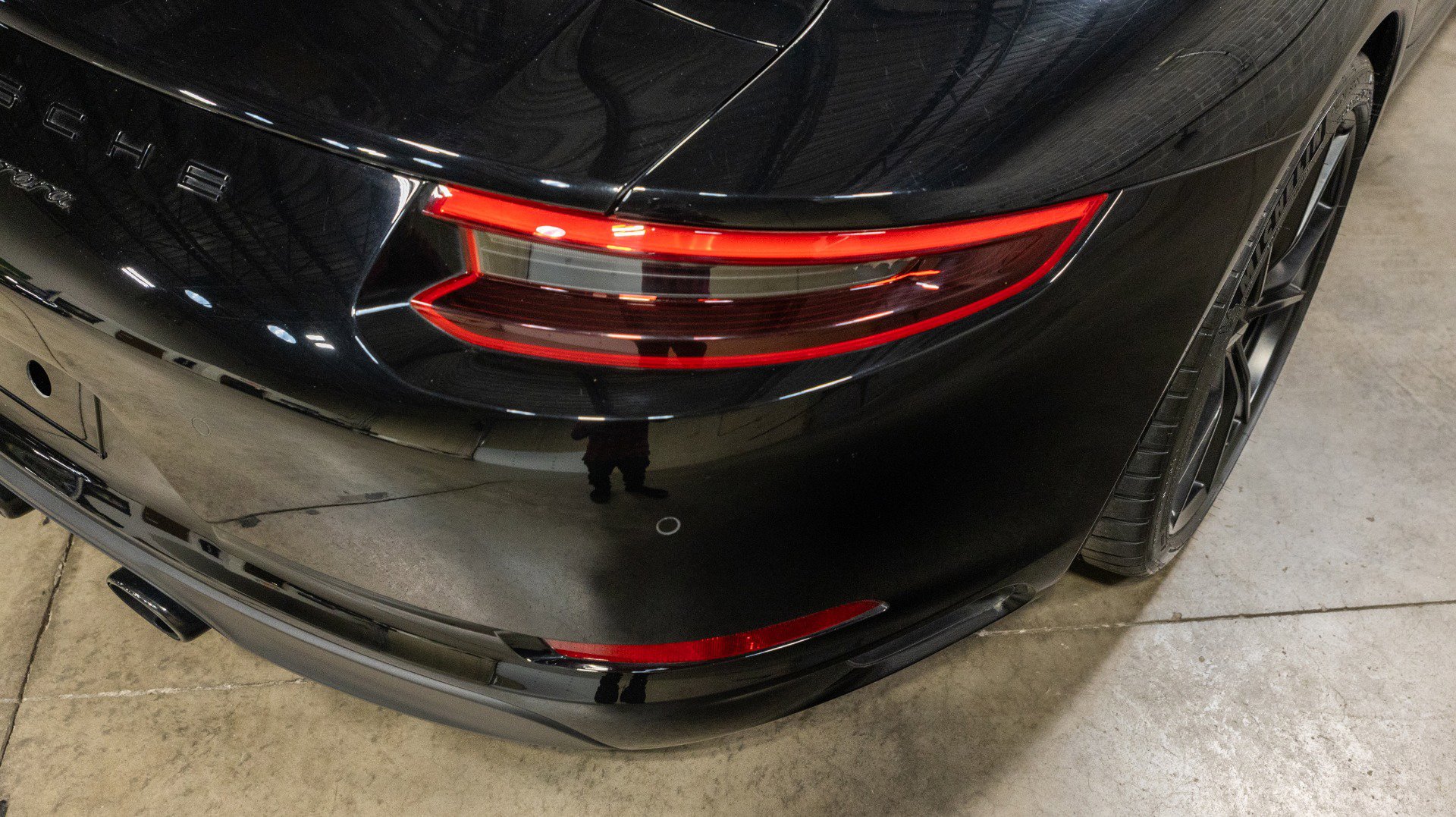 Used 2019 Porsche 911 Carrera RWD image 24