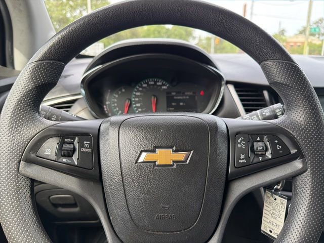 Used 2017 Chevrolet Trax LT AWD/4WD image 10