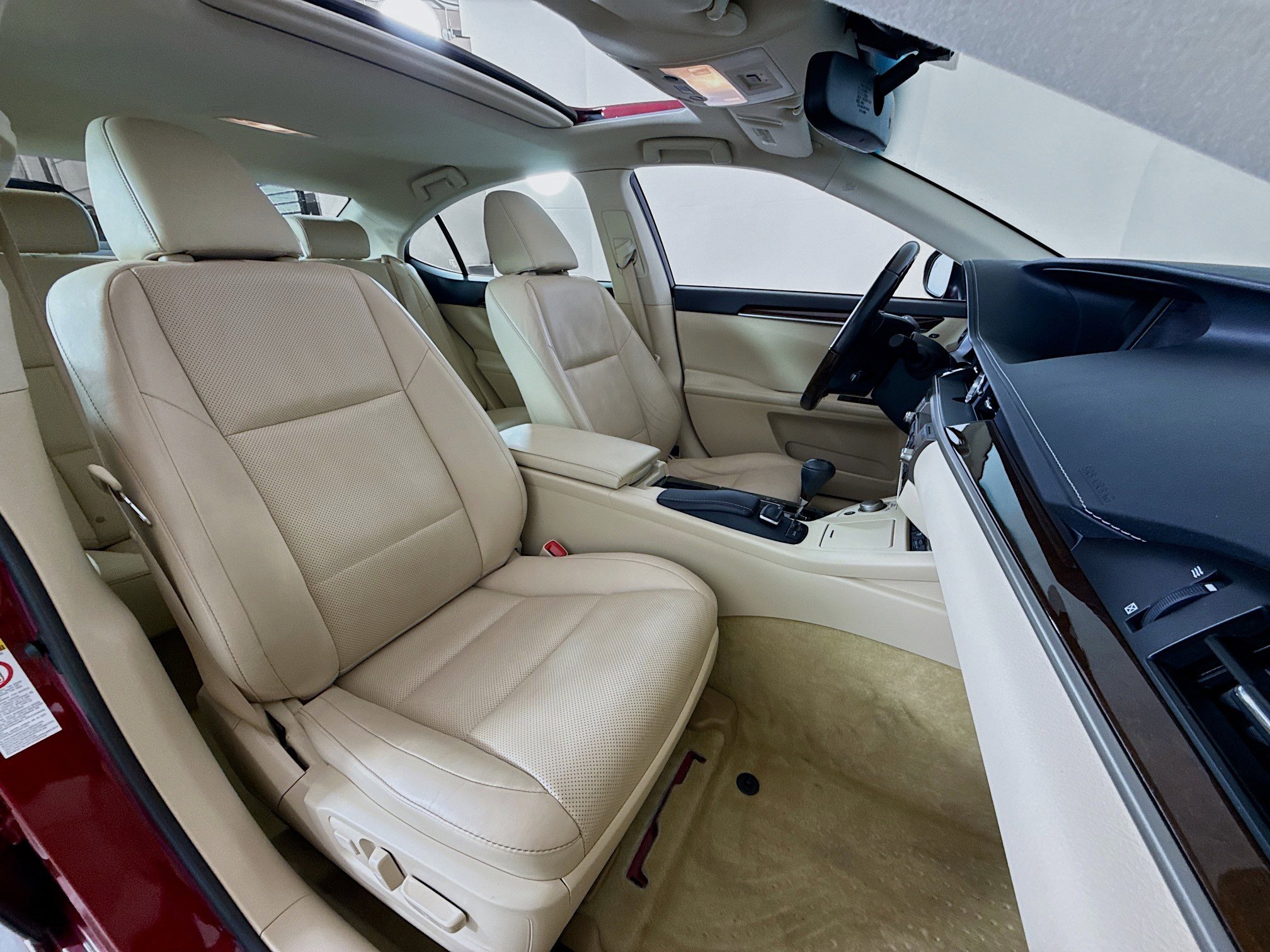 Used 2015 Lexus ES 350 w/ Luxury Package image 27