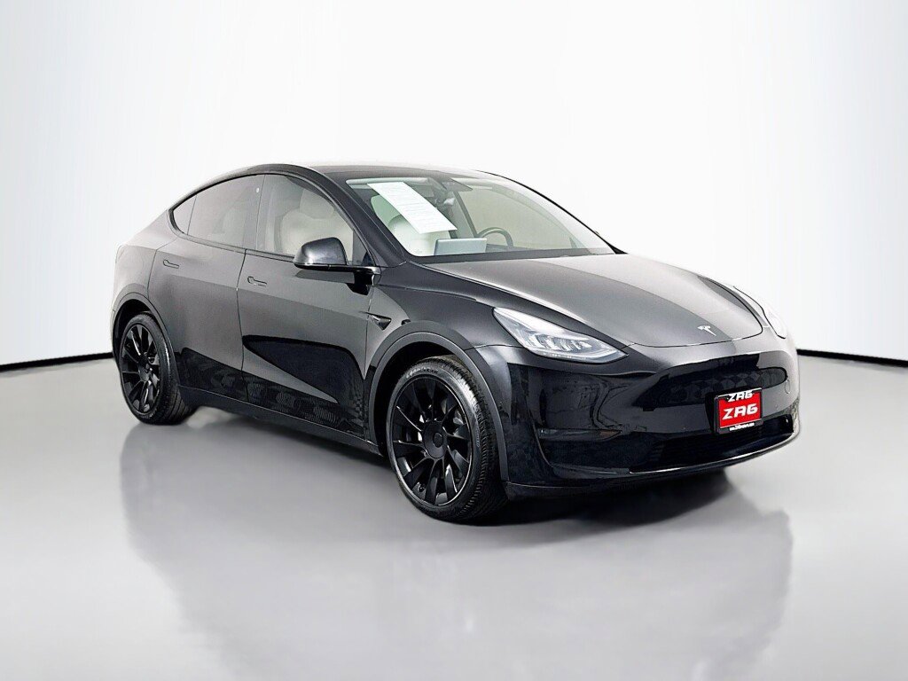 Used 2020 Tesla Model Y Long Range image 7