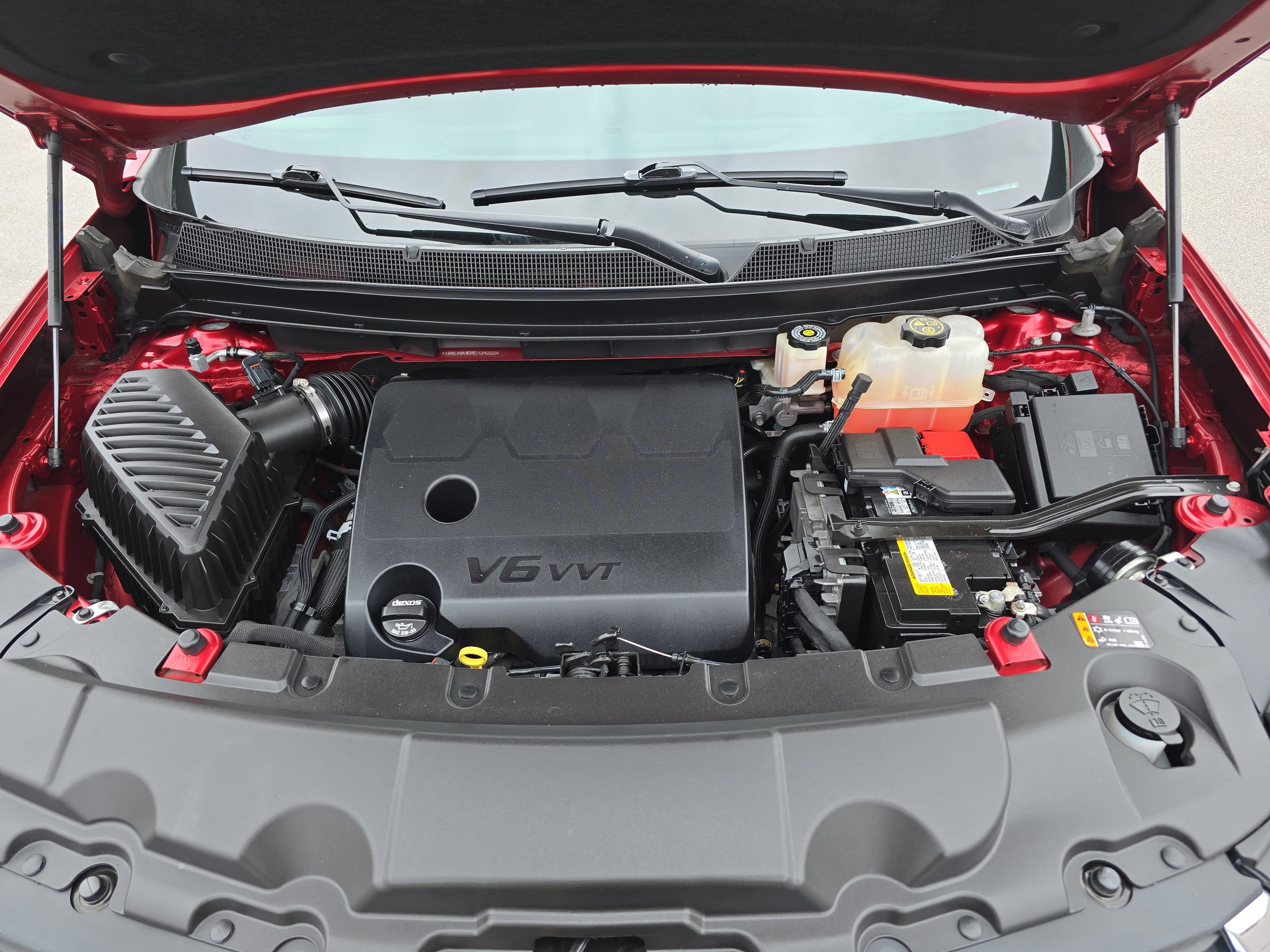 Used 2022 Chevrolet Traverse LT image 30