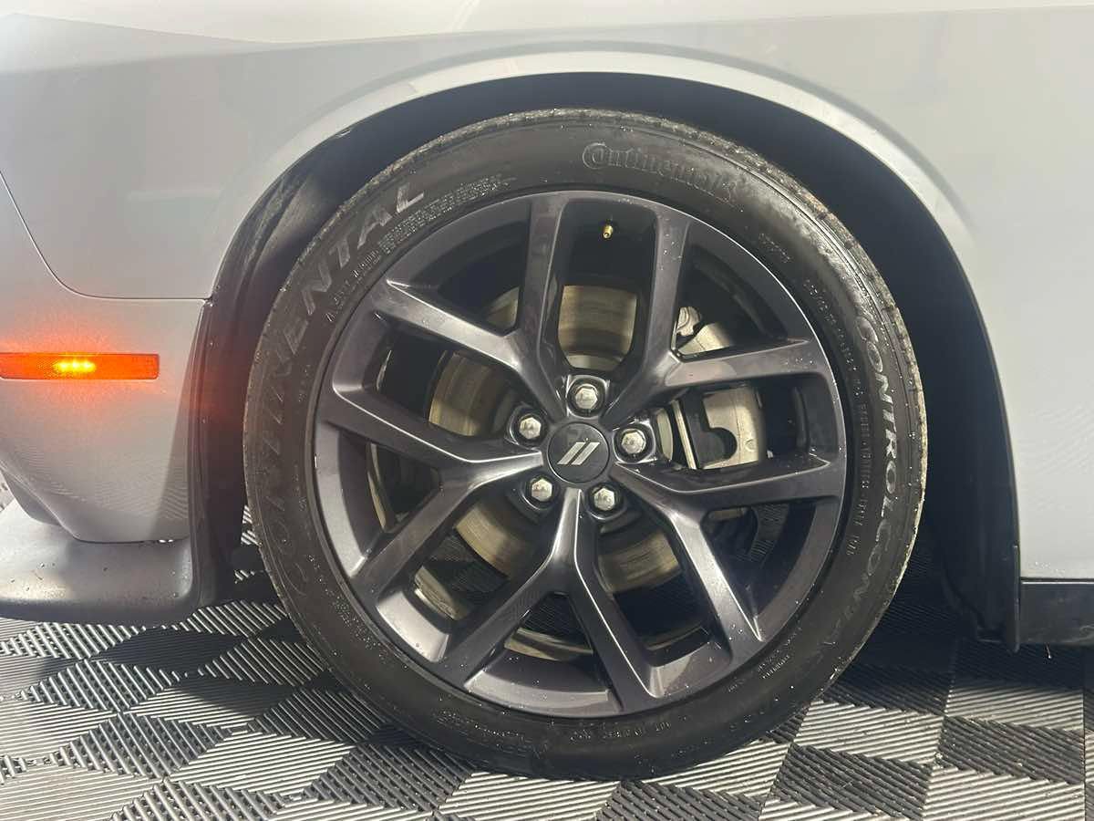 Used 2021 Dodge Challenger GT w/ Driver Convenience Group RWD image 14