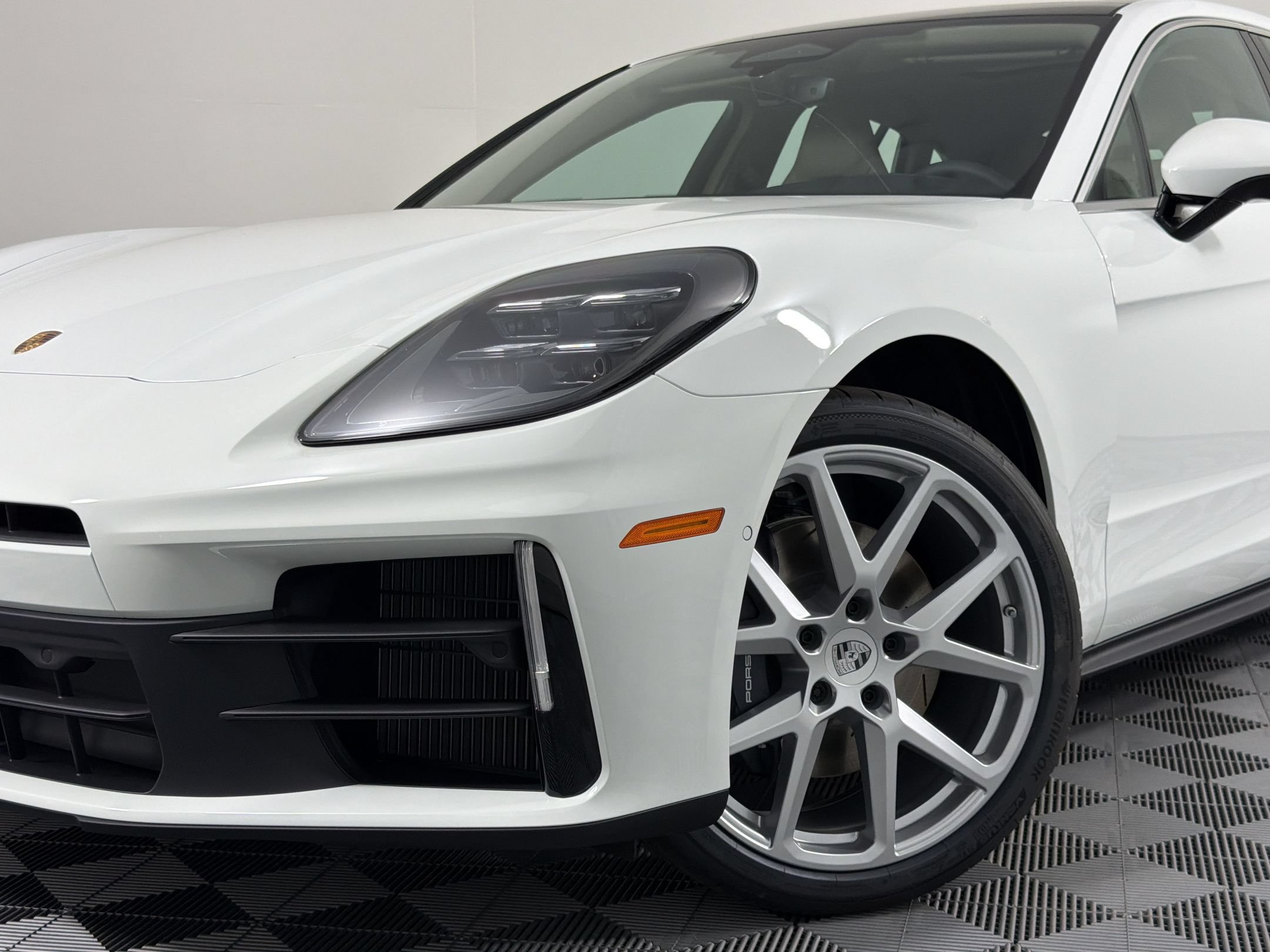 New 2026 Porsche Panamera image 24