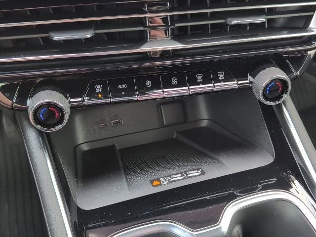 New 2026 Chevrolet Traverse LT w/ Midnight/Sport Edition image 25