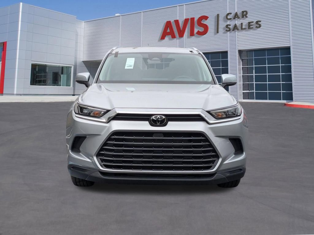 Used 2025 Toyota Grand Highlander XLE image 2