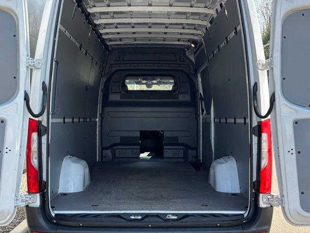 Used 2025 Mercedes-Benz Sprinter 2500 image 52