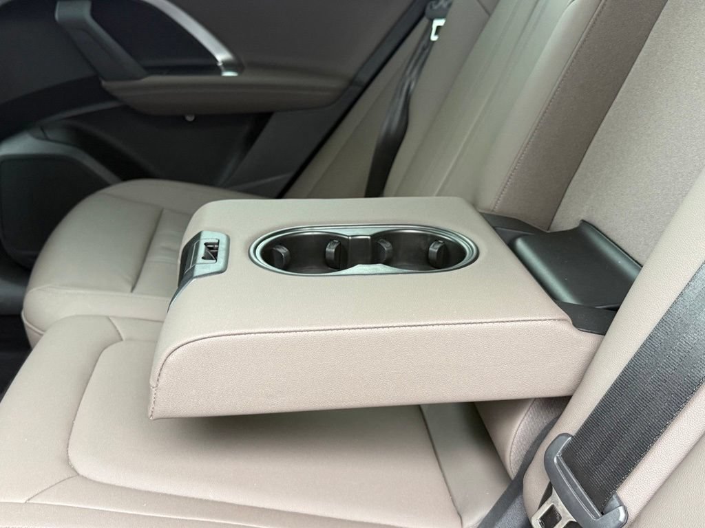 Used 2025 Audi Q5 Premium w/ Convenience Package AWD/4WD image 23