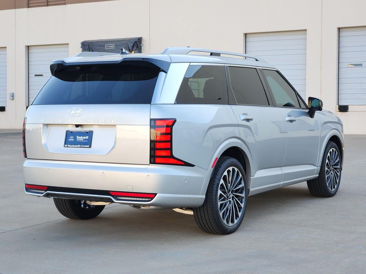 New 2026 Hyundai Palisade Calligraphy FWD image 4