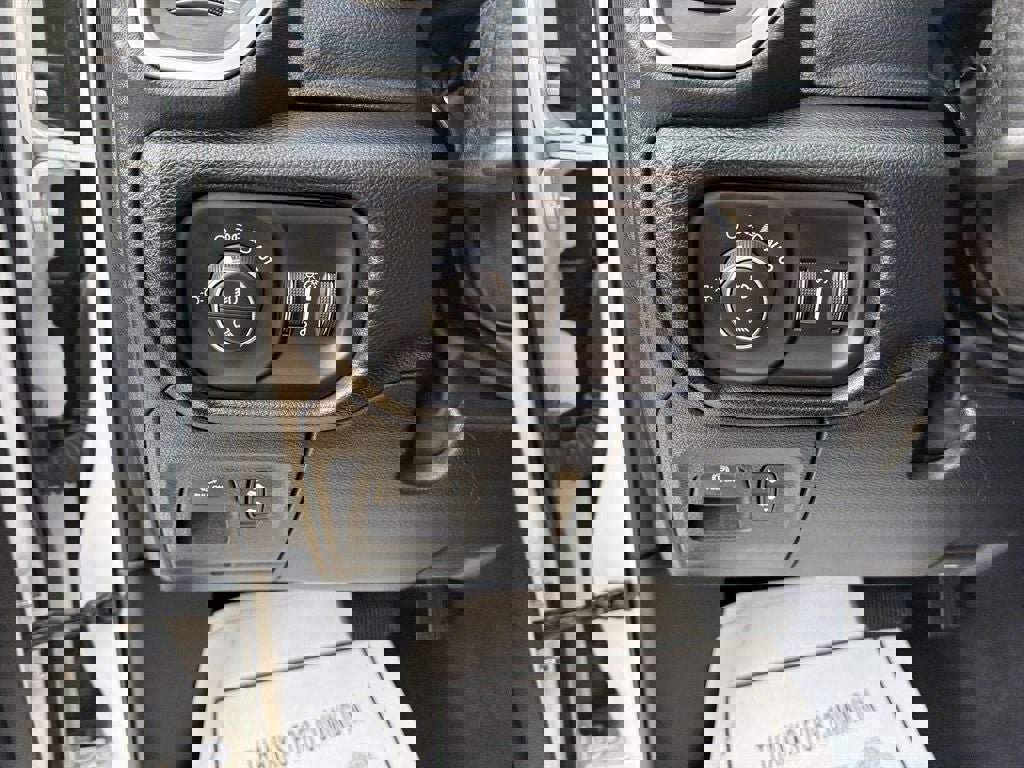 Used 2025 RAM 1500 Big Horn image 17