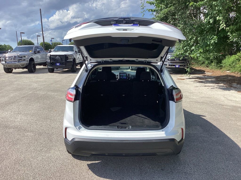 Used 2021 Ford Edge SE FWD image 9