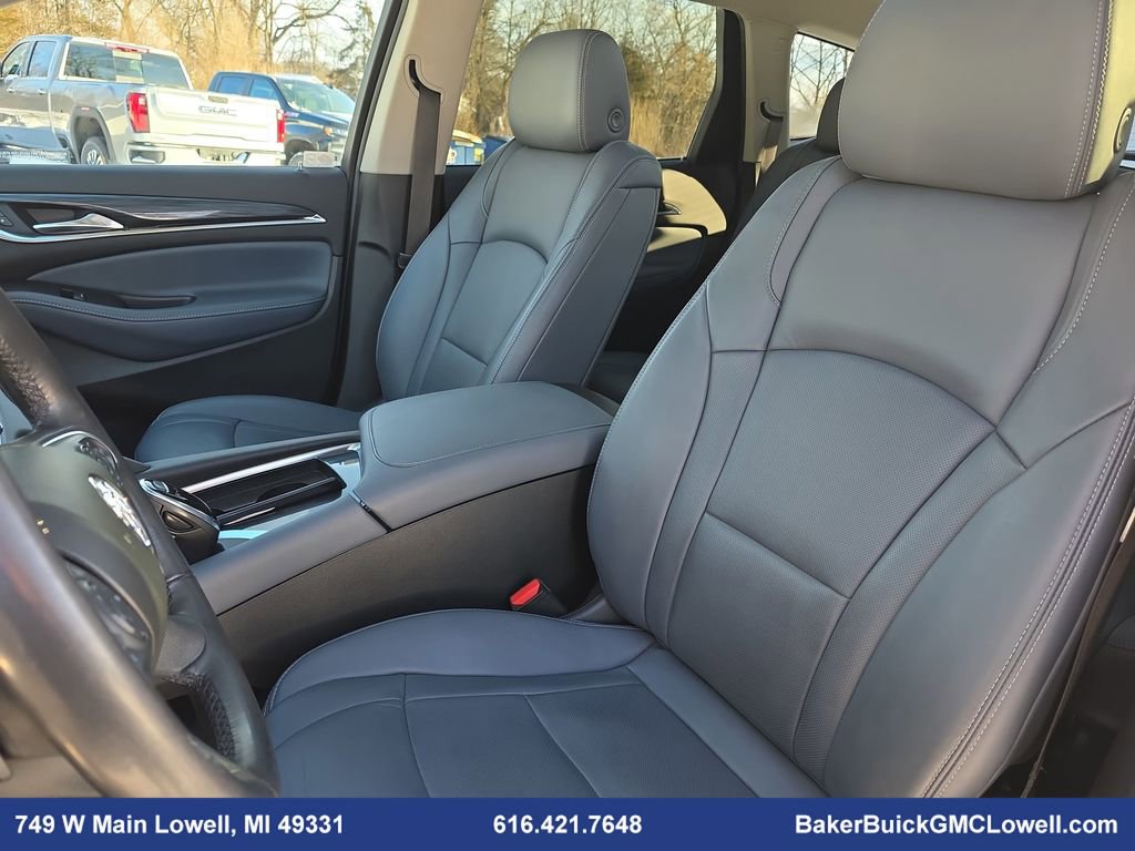 Used 2021 Buick Enclave Essence image 16