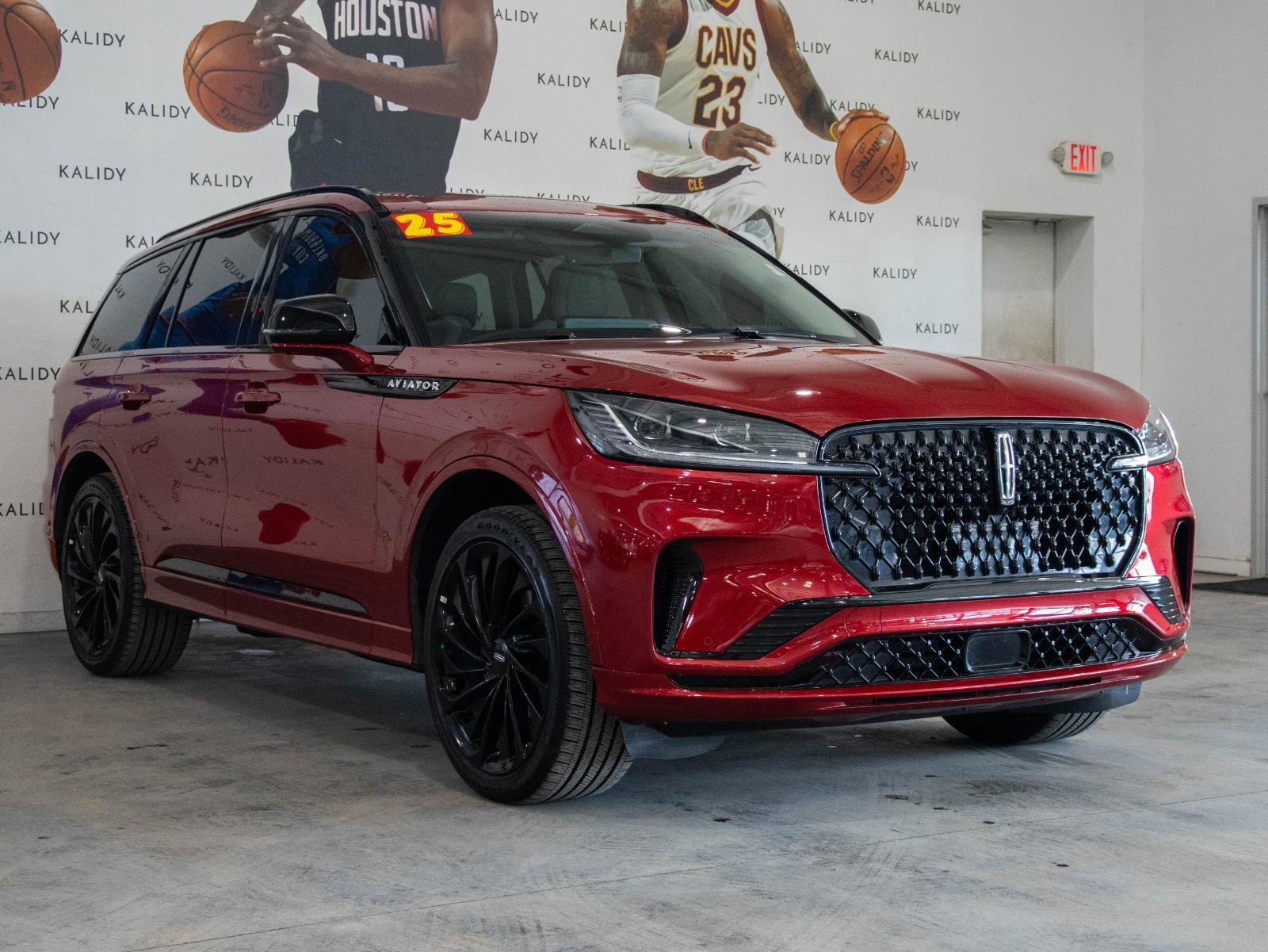 Used 2025 Lincoln Aviator Reserve w/ Equipment Group 201A image 20