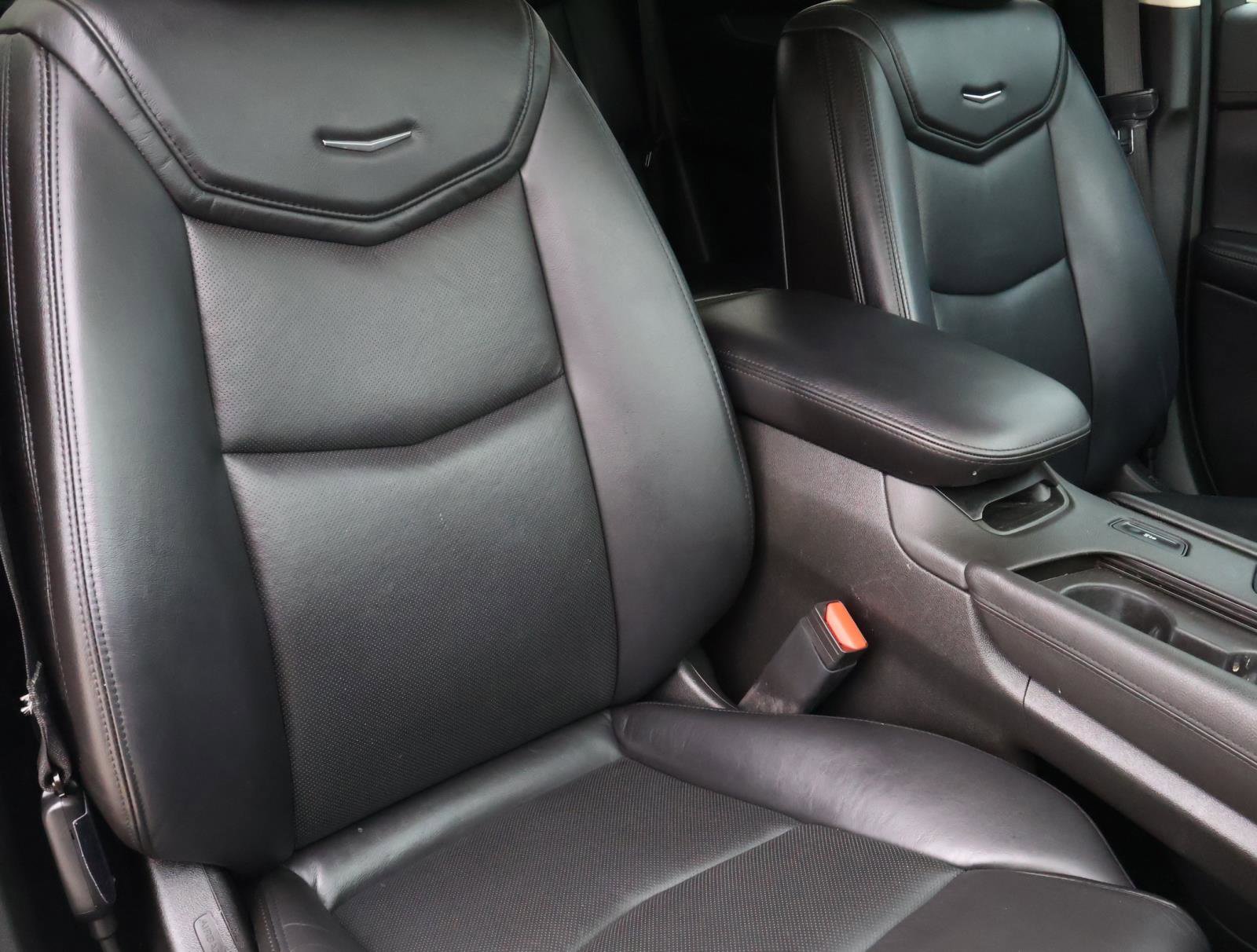Used 2019 Cadillac XT5 Luxury FWD image 22