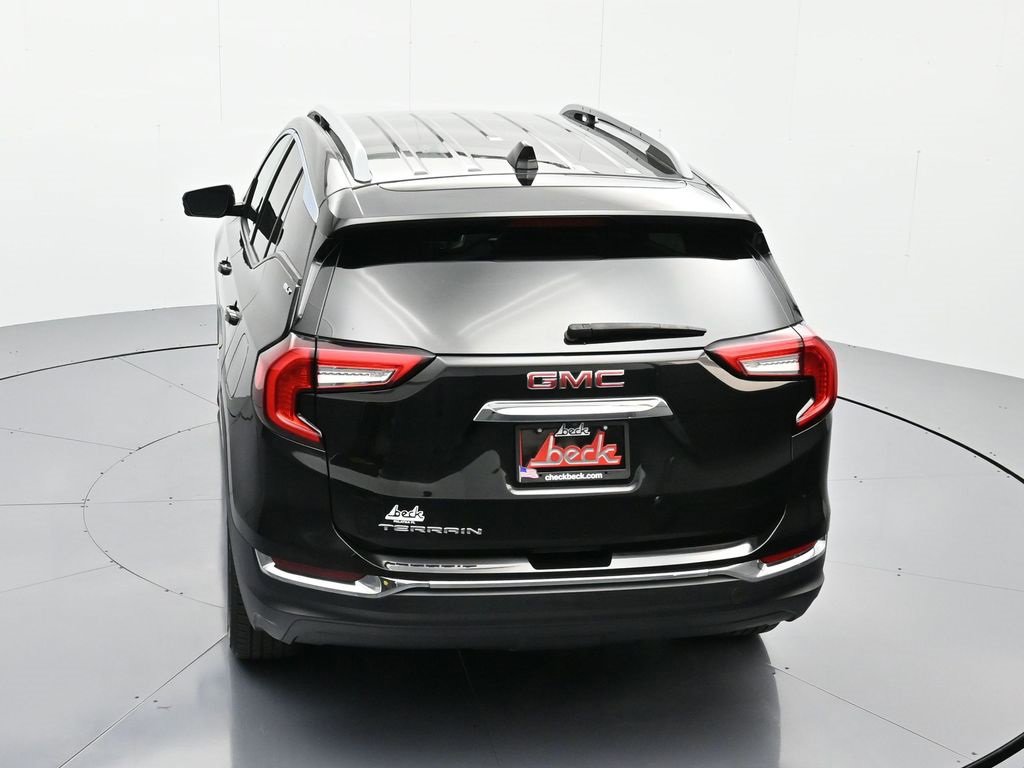 Used 2023 GMC Terrain SLT image 32