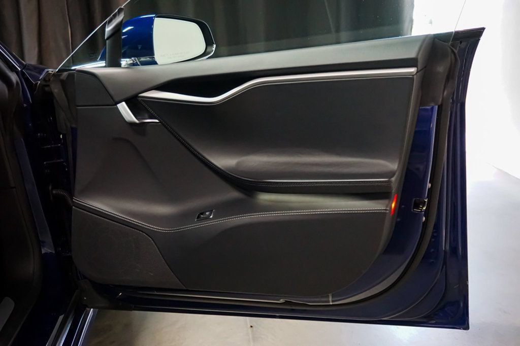 Used 2018 Tesla Model S AWD image 33