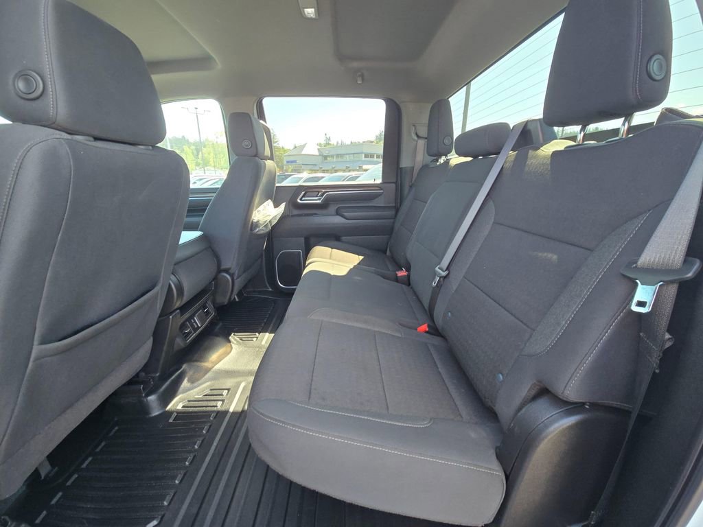 Used 2025 Chevrolet Silverado 2500 LT w/ Convenience Package AWD/4WD image 12