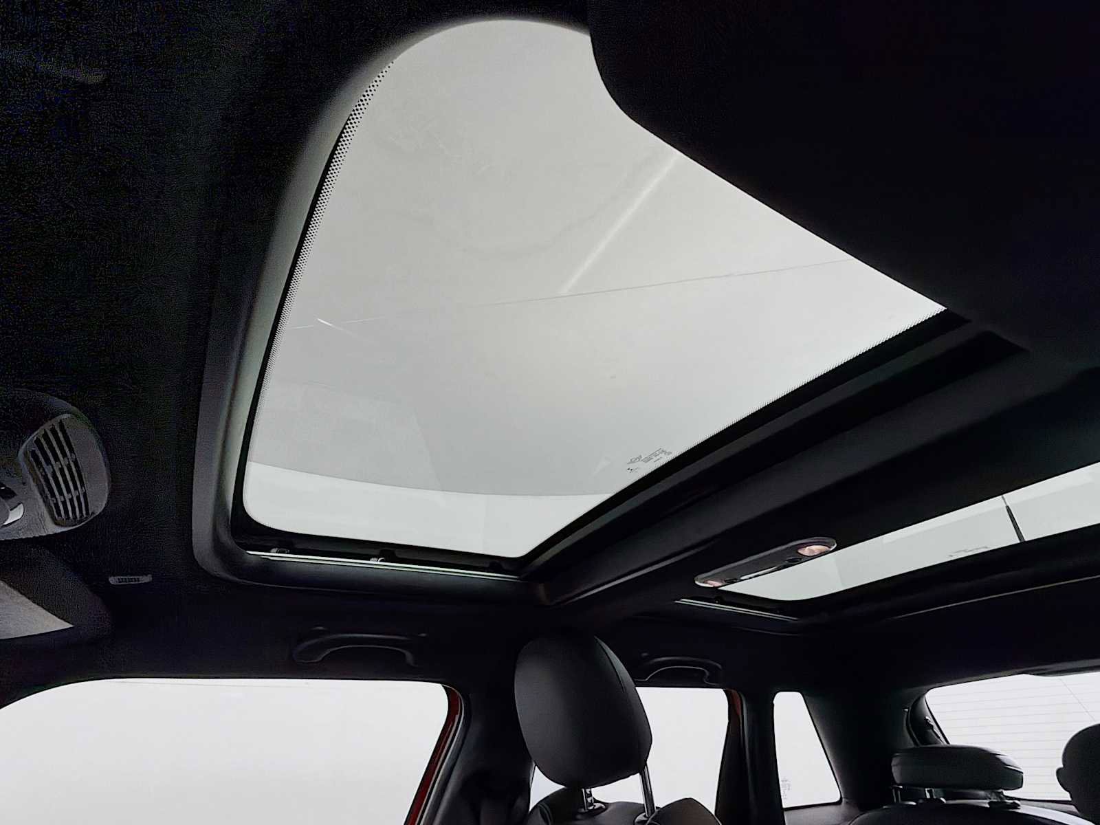 Used 2022 MINI Cooper S image 13