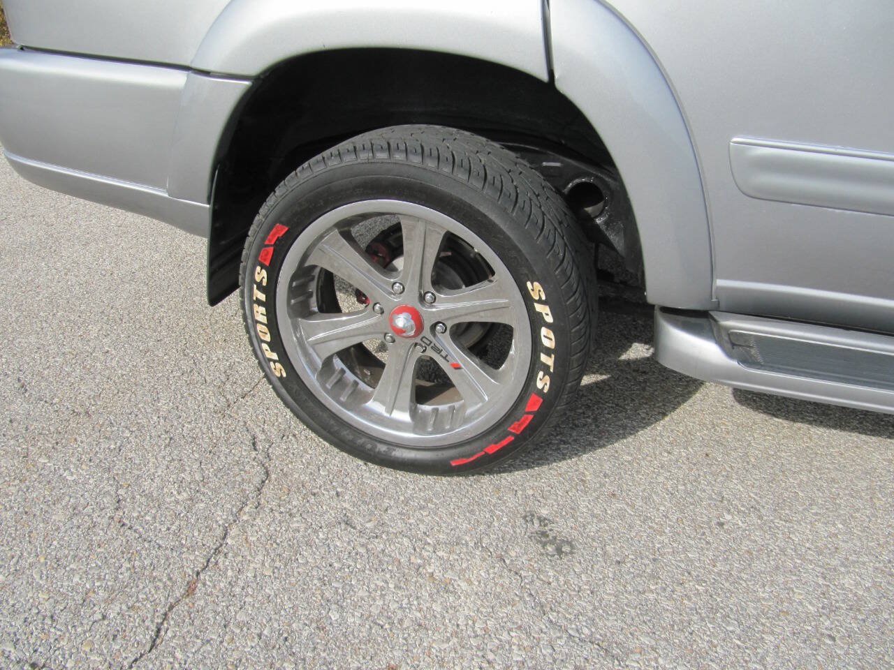 Used 2002 Toyota Sequoia SR5 AWD/4WD image 12