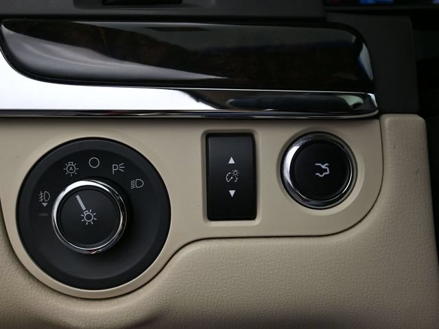 Used 2013 Lincoln MKS FWD image 24