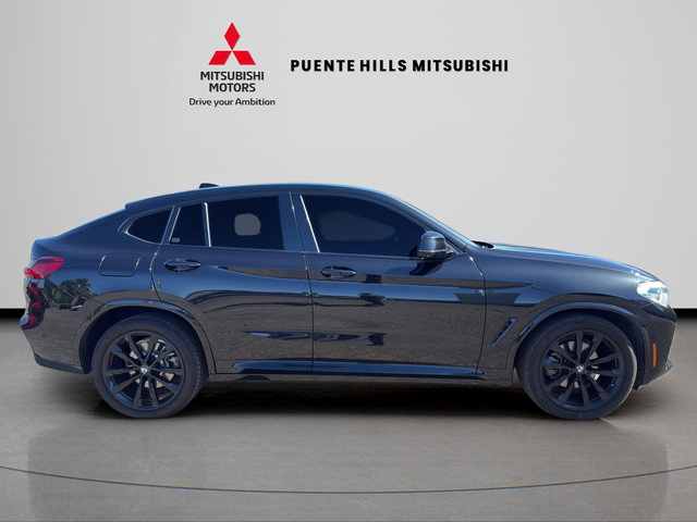 Used 2021 BMW X4 xDrive30i w/ M Sport Package AWD/4WD image 4