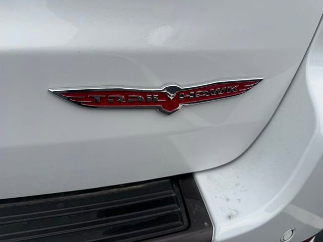 Used 2020 Jeep Grand Cherokee Trailhawk w/ Trailhawk Luxury Group image 11