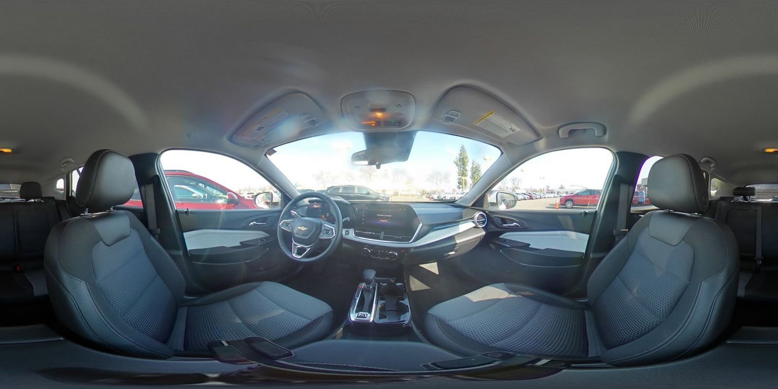 Used 2025 Chevrolet Trax LT w/ LT Convenience Package image 41