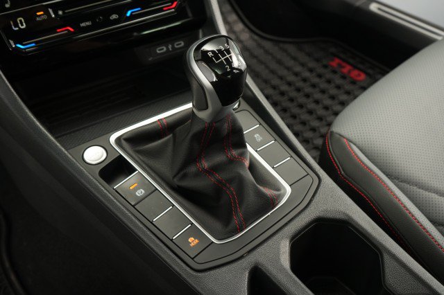Used 2025 Volkswagen Jetta GLI Autobahn FWD image 41