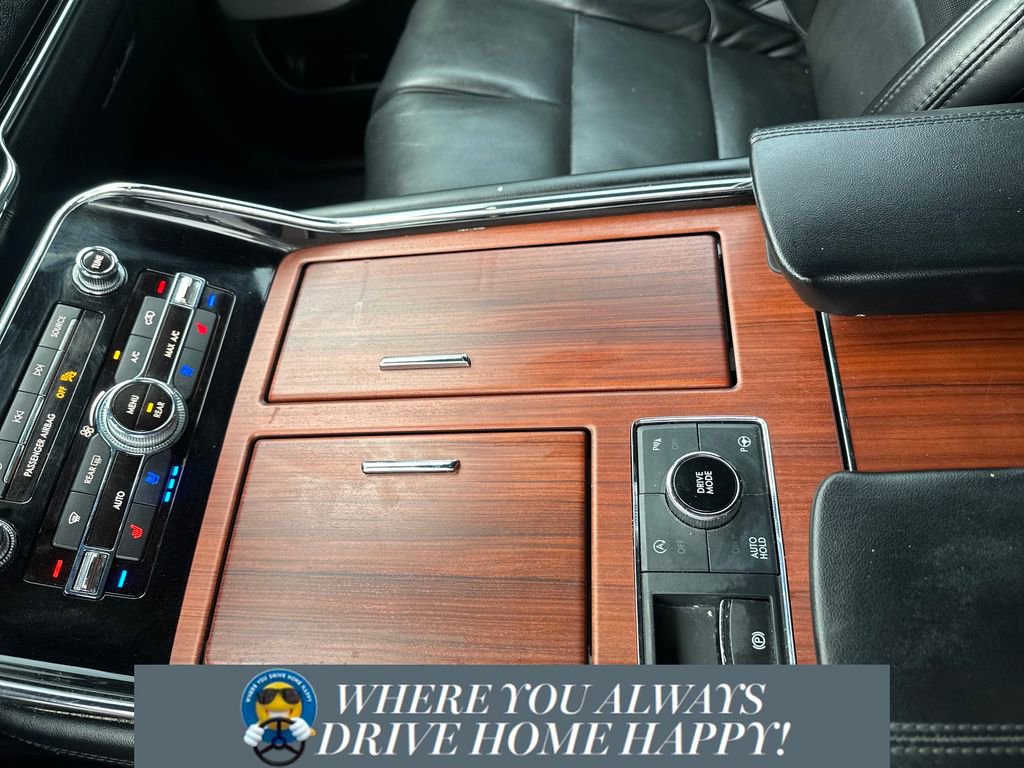 Used 2021 Lincoln Navigator Reserve image 16