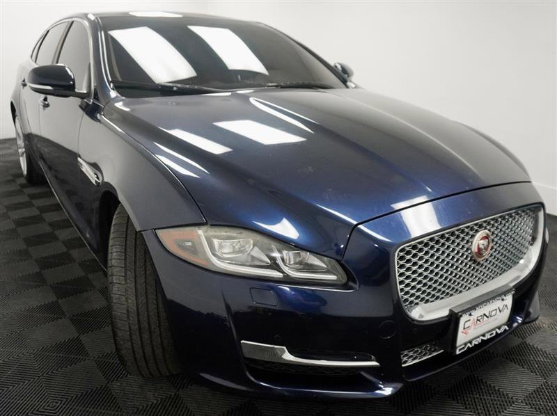 Used 2016 Jaguar XJ L Portfolio image 10