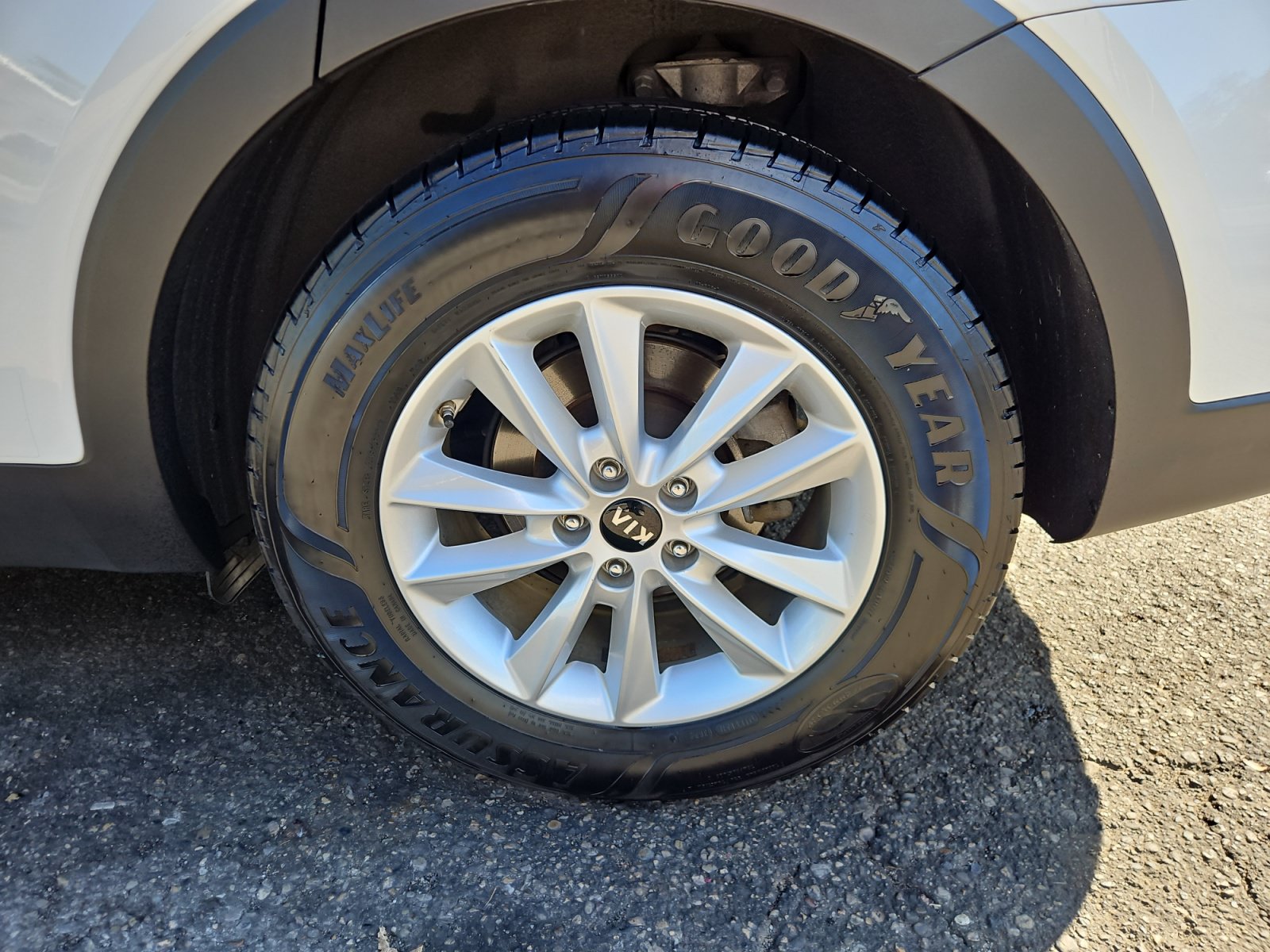 Used 2019 Kia Sorento FWD V6 image 17