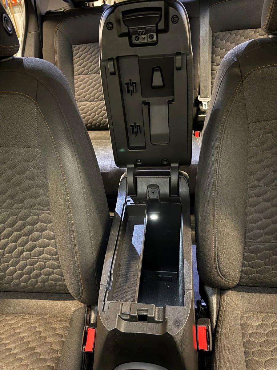 Used 2020 Chevrolet Equinox LT image 27