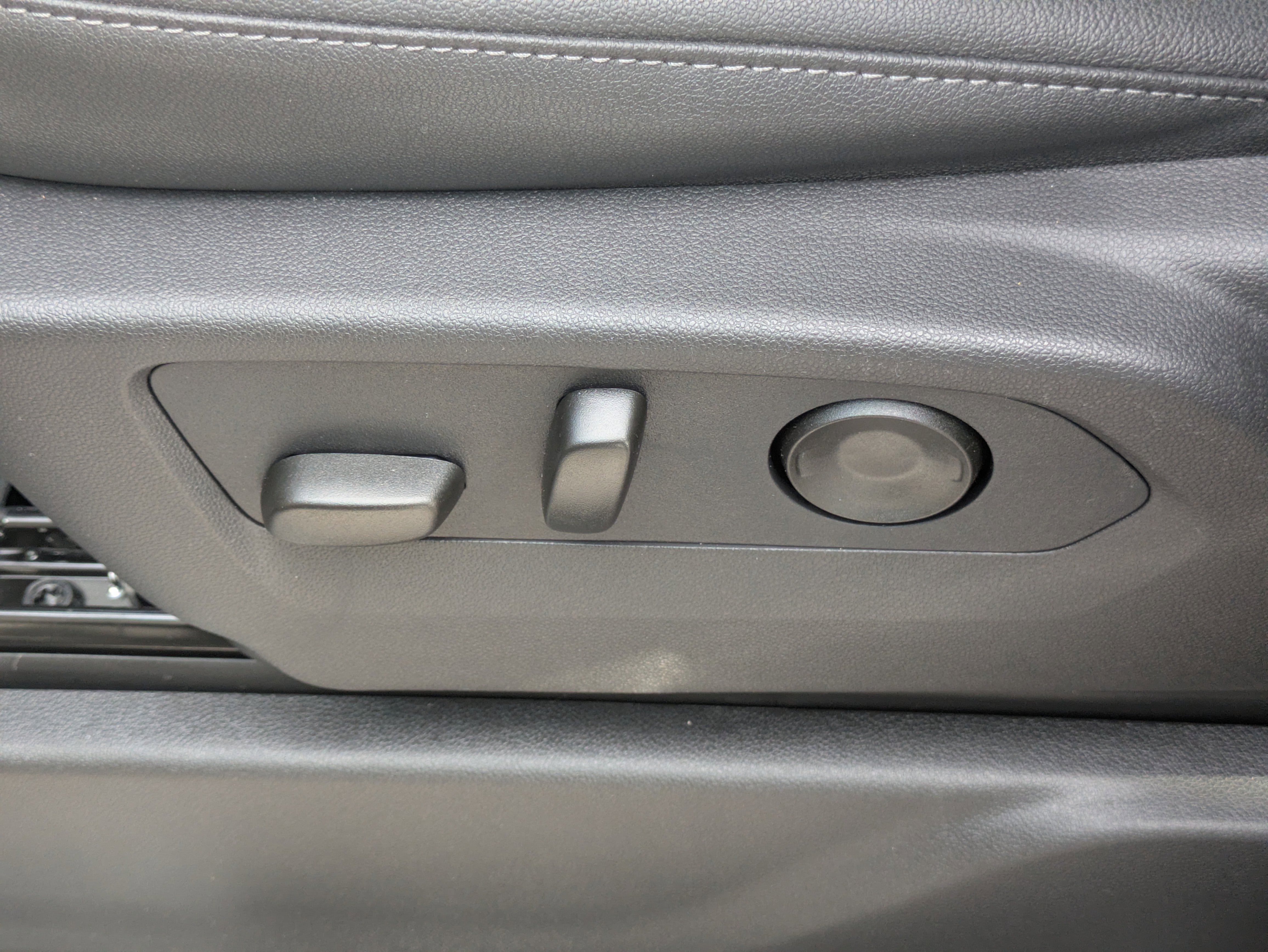 New 2026 Chevrolet Silverado 1500 LT Trail Boss w/ LT Trail Boss Premium Package image 12