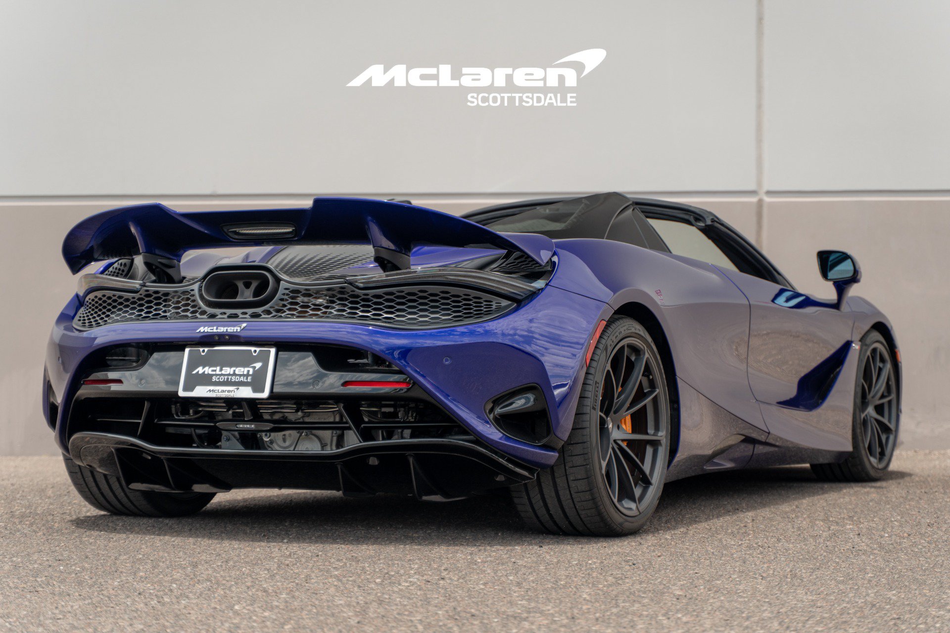 Used 2026 McLaren 750S Spider RWD image 7