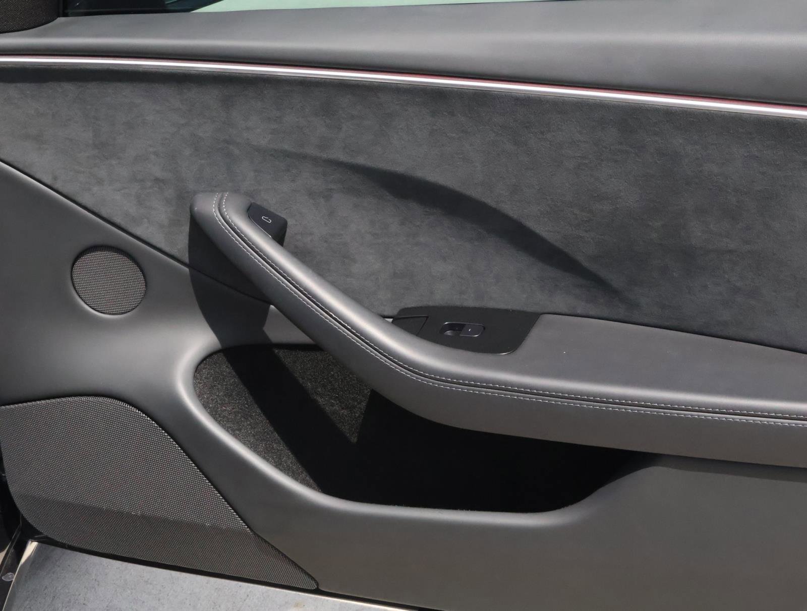 Used 2025 Tesla Model 3 Long Range image 16