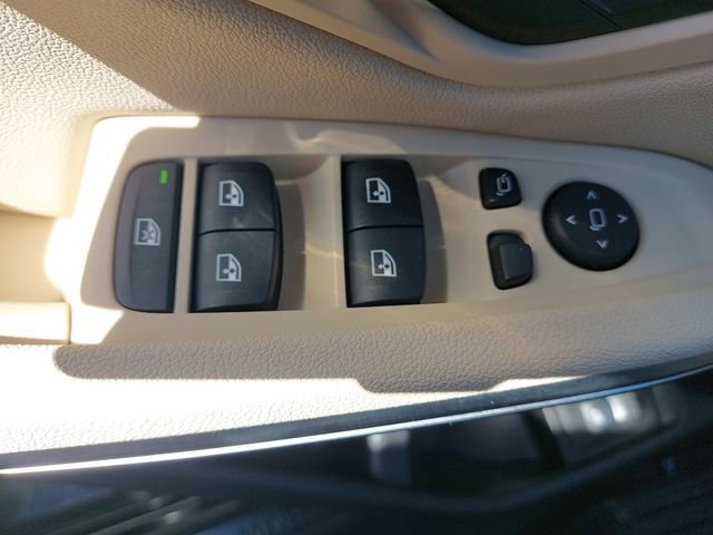 Used 2021 BMW 330i Sedan w/ Premium Package image 27