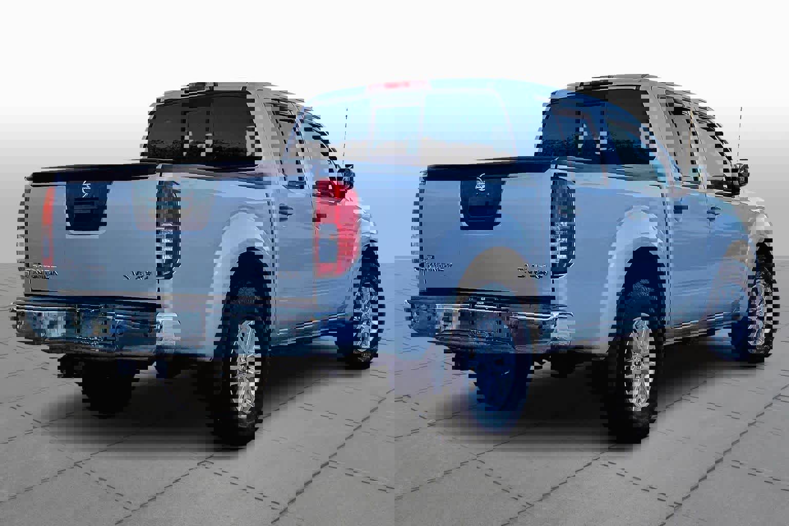 Used 2014 Nissan Frontier SV w/ SV Value Truck Package image 12