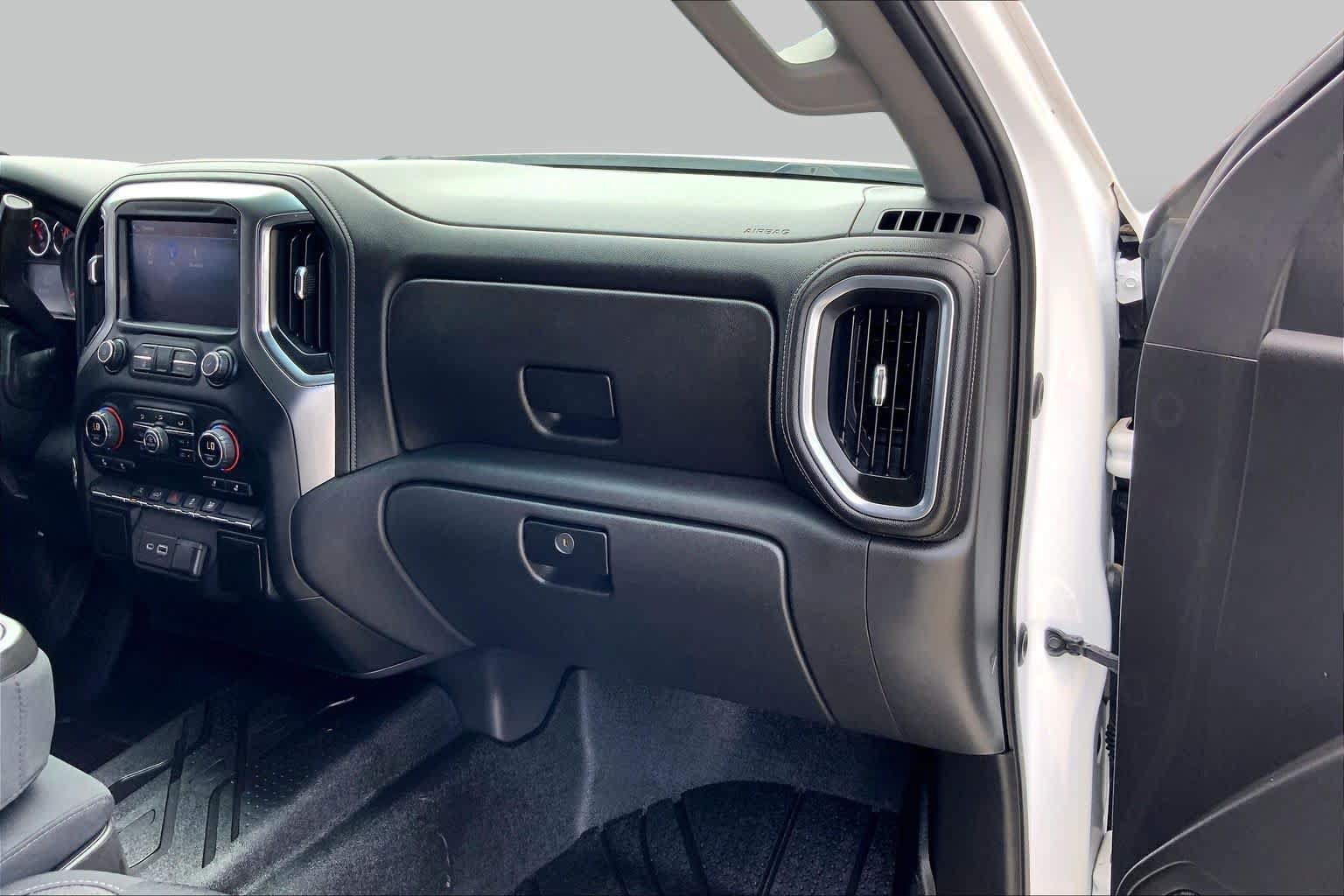 Used 2020 Chevrolet Silverado 1500 LT w/ Texas Edition RWD image 18