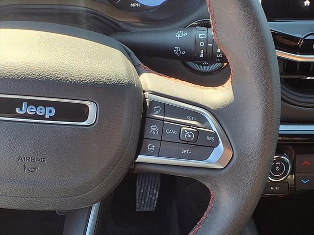 Used 2024 Jeep Compass Trailhawk image 6